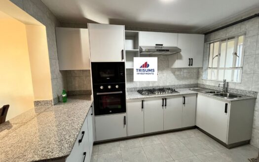 4 Bedrooms House To Let in South C