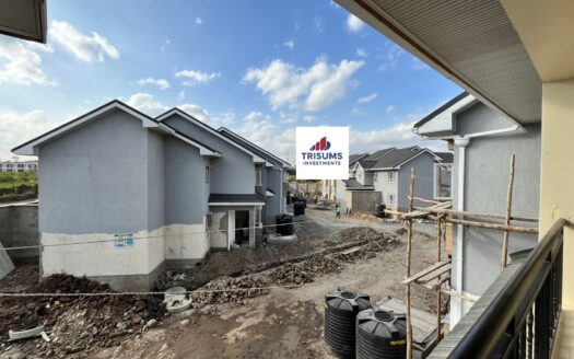 4 Bedrooms House To Let in South C