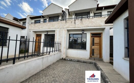 4 Bedrooms House For Sale in South C
