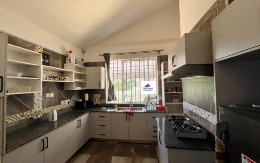 4 Bedrooms House To Let in Nyari